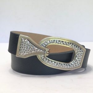 Chico’s Black Silver Adjustable Claw Hook Leather Belt size S/M